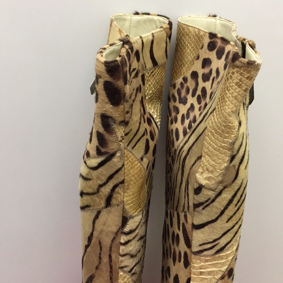 Escada Patchwork skin and fur boots - Picture 3 of 7